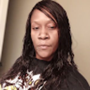 Meet your Posher, Latara